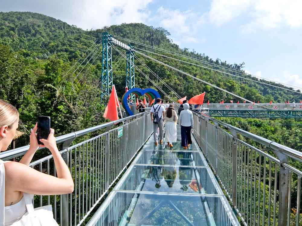 In The Tropical Island Of Hainan, Rupert Parker discovers rainforests, space launches and ethnic diversity.