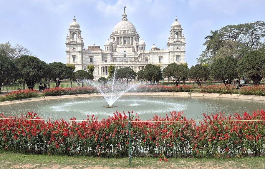 Mark Nicholls Suugests What to do and where to go when you spend 48 hours in Kolkata, the City of Joy.