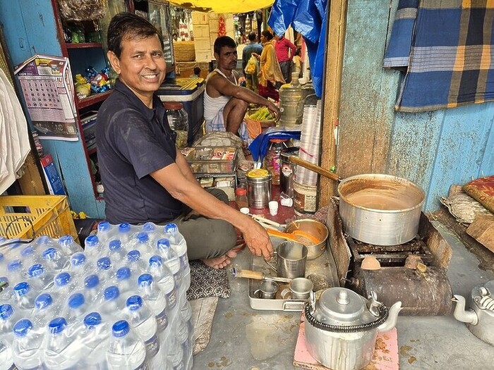 Mark Nicholls Suugests What to do and where to go when you spend 48 hours in Kolkata, the City of Joy.