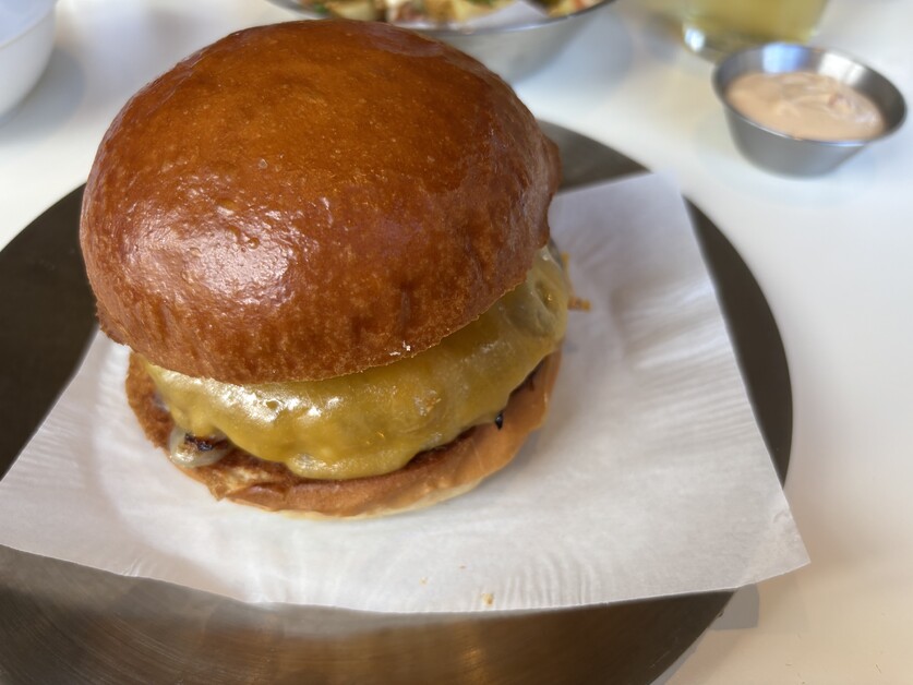 Anthea Gerrie eats at Dallas Burger London and Tastes An Even Better Burger Than Those She Has Enjoyed In Decades Of Devouring America’s Favourite Fast Food In Its Homeland.