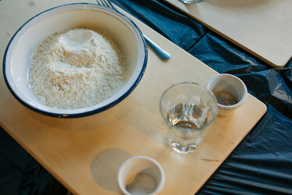 Andy Mossack joins an ALFI pizza making class in Spitalfields to learn how to create the perfect Napoli pizza.