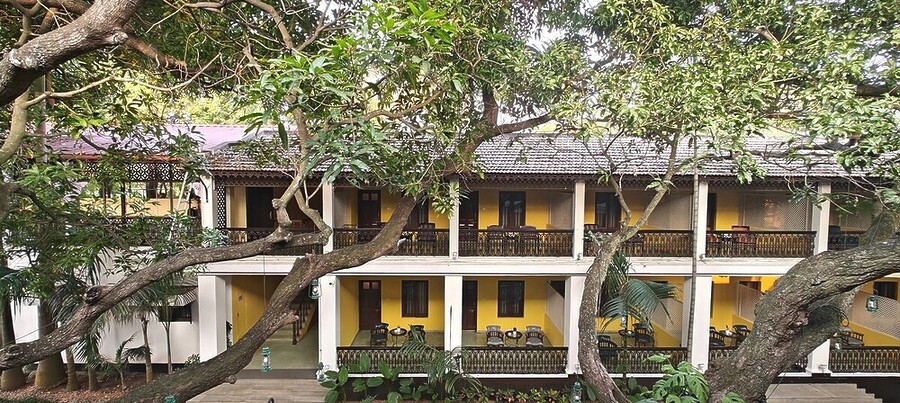 Bindu Gopal Rao stays at the Royal Orchid Metropole and soaks in the vibes of the city with a regal past.